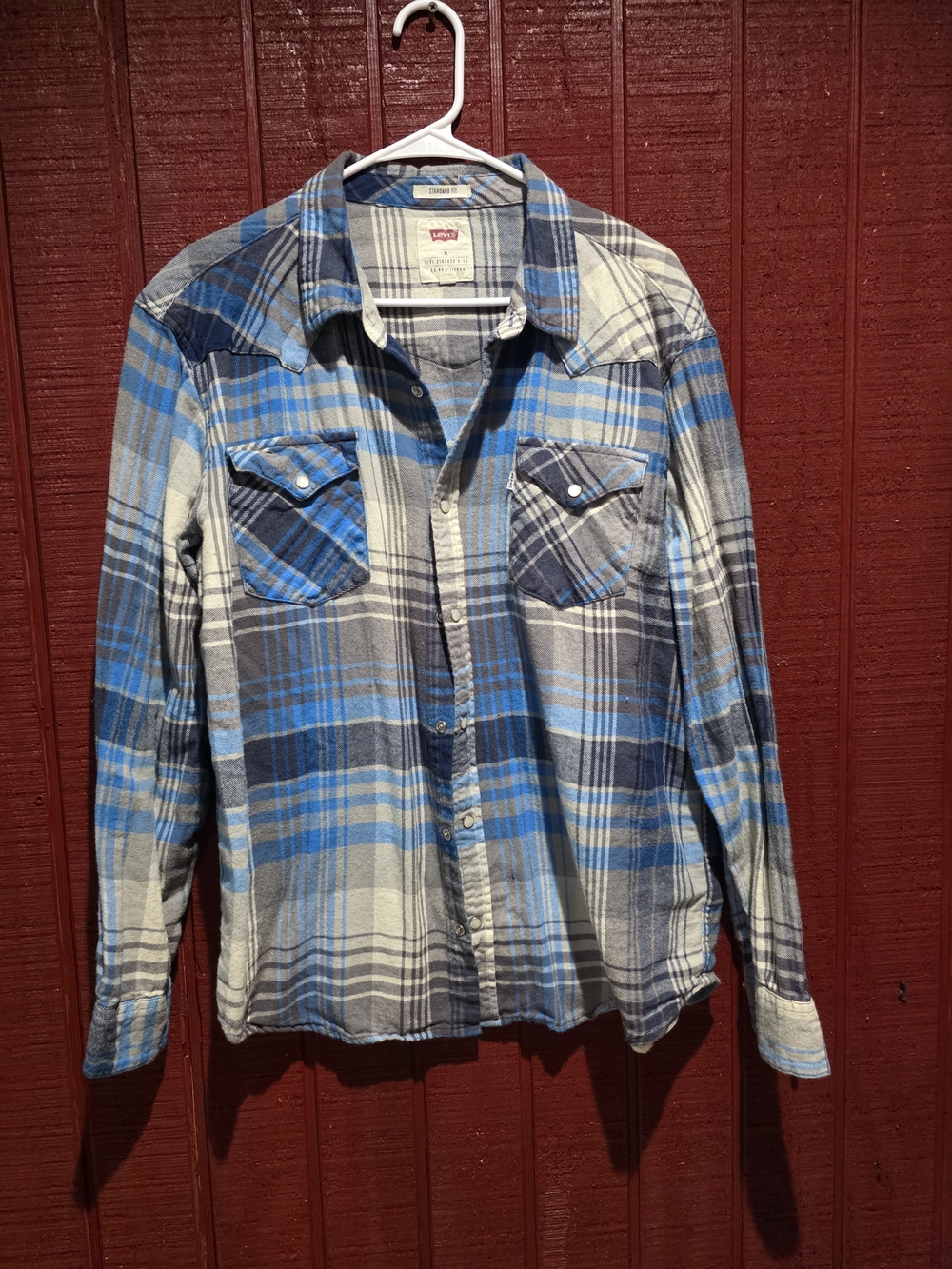 Levi's Men's Blue Gray Plaid Long-Sleeve Button Shirt